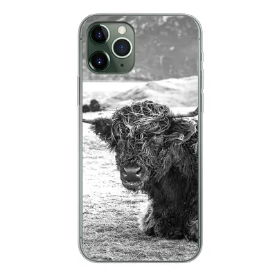 Produktbild von MuchoWow® Handyhülle Schutzhülle Hülle für iPhone 11 Pro Schottischer Highlander - Berg - Tiere Silikon Softcase Handy Hülle - Handy