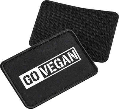 Produktbild von Huuraa Patch Go Vegan Modern Black 10 x 6,5cm Baumwolle Klettpatch für Mütze Geschenkidee