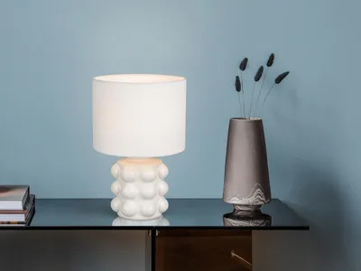 Produktbild von Retro LED Tischlampe mit Lampenfuß Keramik & Stoff Lampenschirm Weiß, Höhe 30cm