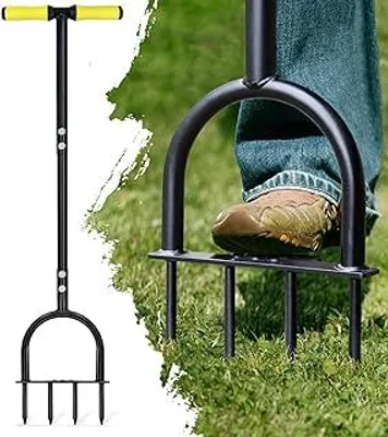 Immagine prodotto di Colwelt Aeratore per prati e terreni compatti, impugnatura a T antiscivolo, con quattro punte in acciaio massiccio da 9 cm, 96 cm