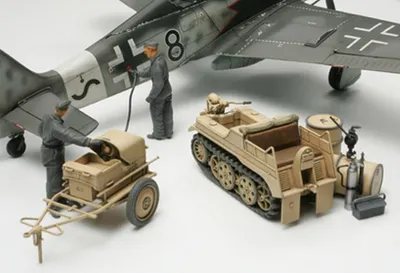 Produktbild von Tamiya 32533 - 1/48 WWII Deutsches Kettenkraftrad Mit Starthilfegerät - Neu
