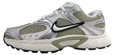 Produktbild von Nike V5 RNR Sportschuh Weiß in Gr. 40.5