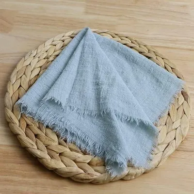 Immagine prodotto di Set di 50 tovaglioli di cotone lavabili, 42 x 42 cm, color verde chiaro
