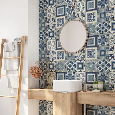 Image de Crédence adhésive sticker pour salle de bain - Lumaléa - Motif carreaux de ciment - Adhésif + Protection BRILLANTE - 55x55 cm