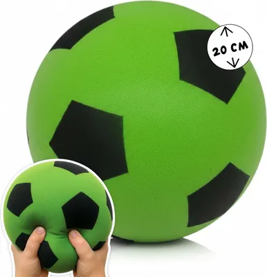 Produktbild von Weicher Schaumstoffball Grün im Fußball-Design - sicherer Kinderball für drinnen & draußen ab 0 Jahren - leichter Spielball für die ersten Ballspiele