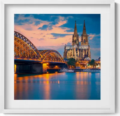 Produktbild von Ansicht des Rathauses– Wandbild mit Rahmen – Gerahmtes Bild  – Wanddekoration – 50x50 cm –  Weiß Rahmen