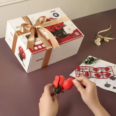 Immagine prodotto di RoboTime 3D Puzzle: Un bouquet di rose rosse