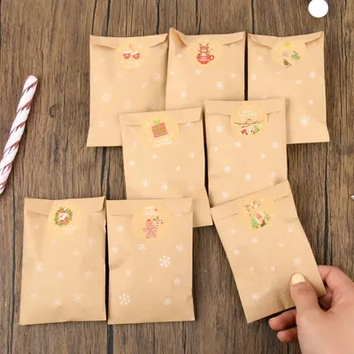 Produktbild von 48 Stück Weihnachtsgeschenkbeutel aus Kraftpapier für Kekse und Süßigkeiten - festliche Geschenkverpackung für Weihnachten