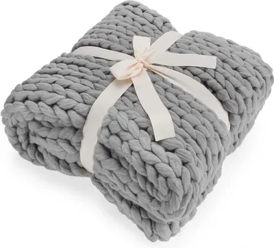 Produktbild von Feluna Kuscheldecke, Grau, 180 x 120 cm, grob gestrickt, High-Tech Polyesterfaser mit Kaschmir-Touch, wärmeisolierend, atmungsaktiv & schadstofffrei