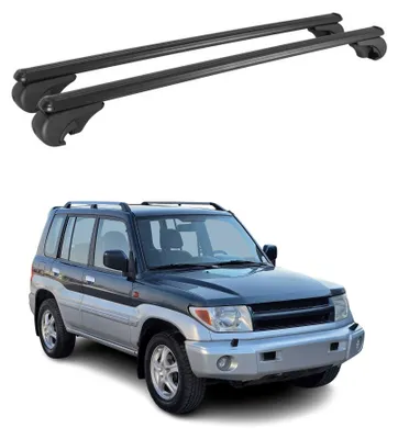 Image de Barres de toit Transversales pour Mitsubishi Pajero III 2000-2006 Alu Noir, Image générée par une IA