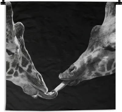 Produktbild von MuchoWow® Wandteppich Wandbehang Tiere - Schwarz - Giraffe - Weiß - Porträt 120x120 cm Tapisserie Dekoration Wandtuch - Modern - Baumwollgewebe