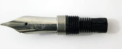 Produktbild von Pelikan Ersatz Edelstahlfeder M215 - M - montiert