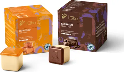 Produktbild von Tchibo Qbo Probierset Espresso Caramel und Dark Chocolate Premium Kaffeekapseln, pro Sorte 2 x 8 Stück (Espresso, Intensität 7/10, aromatisch und schokoladig), nachhaltig, aus 70% nachwachsenden Rohstoffen & klimaneutral kompensiert