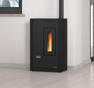 Immagine prodotto di La Nordica Extraflame Stufa A Pellet Ventilata Luisella 5.0 5.1 kW Nero Classe A+