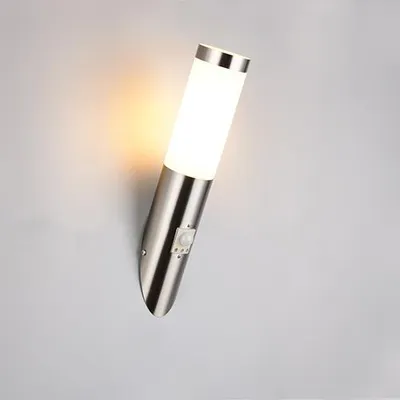 Productafbeelding van Nikkel wandlamp Trioto met sensor