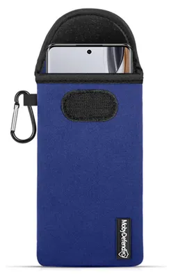 Productafbeelding van MobyDefend Hoesje - Geschikt voor  Oppo Reno10 / Oppo Reno10 Pro -  Neopreen Pouch Met Karabijnhaak - Insteek - Riemlus  - Blauw
