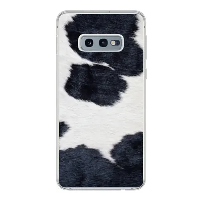 Produktbild von MuchoWow® Handyhülle Schutzhülle Hülle für Samsung Galaxy S10e Bild einer schwarzen und weißen Kuhhaut Silikon Softcase Handy Hülle - Handy
