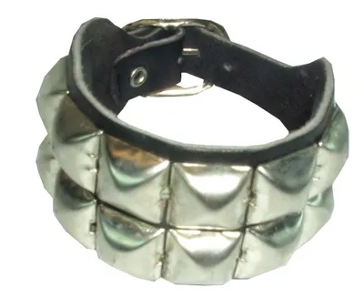 Produktbild von Pyramidennieten - Armband 2- reihig silber