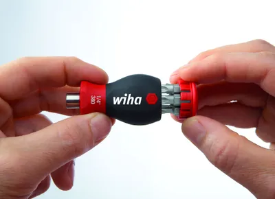 Produktbild von Schraubendreher mit Bit Magazin magnetisch Schlitz, Phillips mit 6 Bits, Stubby, 1/4" (33736)