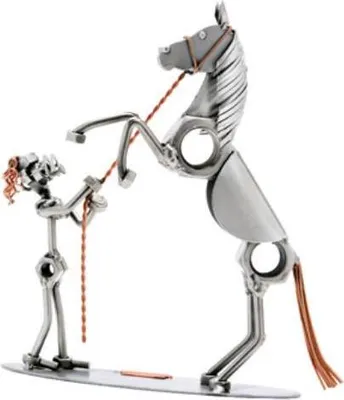 Image de Figurine en métal représentant une fillette avec un cheval – Sculpture décorative faite main