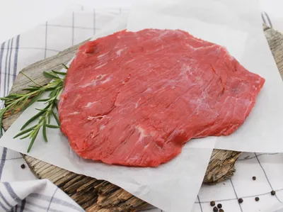 Produktbild von Der Pfaröller Flank Steak – Bavette Steak aus der Färse – ca. 600 g – 3 Wochen wet aged gereift – Premium Rindfleisch
