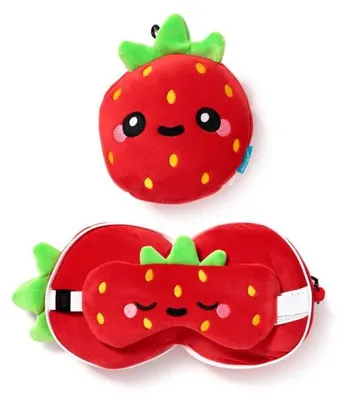 Zdjęcie produktu dla Elidi the Strawberry poduszka podróżna maseczka na oczy maskotka Truskawka