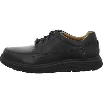 Productafbeelding van Clarks. Lage schoenen. Model: Abode Ease. Kleur: zwart. Voor heren