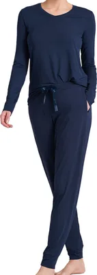 Produktbild von Schiesser Modal Schlafanzug Langarm Lounge Shirt mit langen Ärmeln und lange Hose mit Bündchen im Set, Hose mit breitem, elastischem Bund und regulierbarem Satin-Bindeband, Elastischer Single Jersey aus weich fließendem Modal