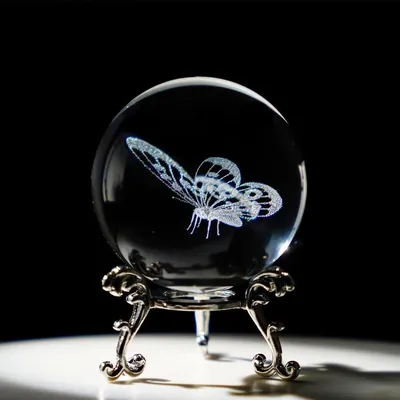 HDCRYSTALGIFTS 3D Laser Schmetterling Kristall Kugel Briefbeschwerer Glas Kugel Figuren Dekorative Bälle Geschenk (60mm)