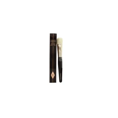 Produktbild von Charlotte Tilbury Magic Complexion Brush