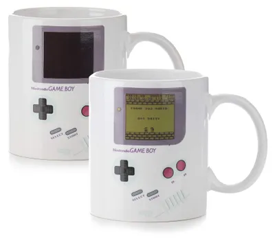 Produktbild von Game Boy Farbwechsel Becher 300ml