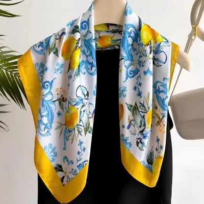 Zdjęcie produktu dla Elegancka Chusta CT-40889 w Żółto-Niebieskie Cytryny - Stylowy Dodatek KP40889