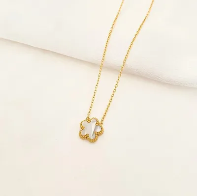 Produktbild von Schmuckset aus goldenem Chirurgenstahl: Halskette, Armband, Ohrringe