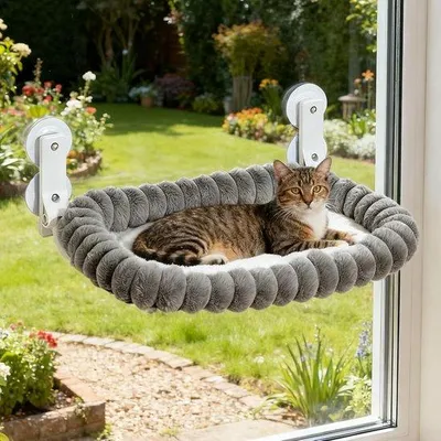 Produktbild von Famanu Katzenhängematte mit Katzenfenster und 4 starken Saugnäpfen - faltbares Katzenfenster-Sitzkissen mit umkehrbarem weichen Plüschkissen -