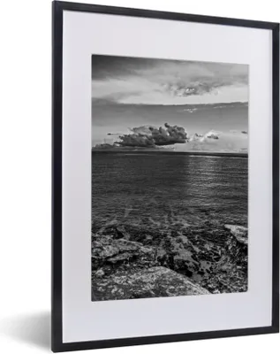 Produktbild von MuchoWow® MuchoWow® Gerahmtes Poster Sonnenuntergang auf der Isla Mujeres, Mexiko - Schwarz und Weiß 30x40 cm - Poster mit zchwarzem Bilderrahmen - Wandposter Schlafzimmer