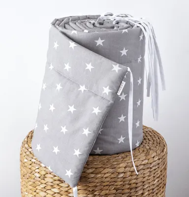 Produktbild von STERNE Grau 100% Baumwolle 210 x 30 cm BETTUMRANDUNG Babybett Austattung Babyausstattung Nestchen Bettschlange. Handgenähnt von LOOLAY®