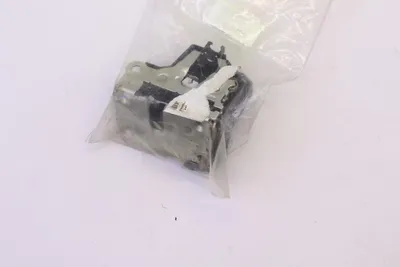Immagine prodotto di Serratura originale Renault, codice 8200350432