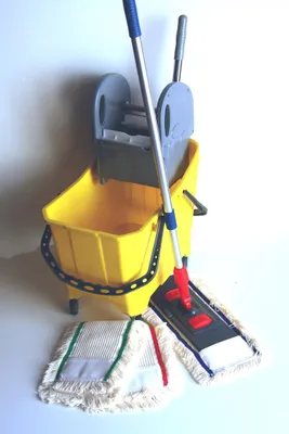Produktbild von CleanSV© Wischset Bay gelb 40 cm - Reinigungswagen mit Presse, ein Mopset 40 cm : bestehend aus 3 x 40 cm Baumwollmops, 40 cm Mophalter und Profi Teleskopstiehl