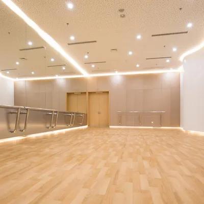 Produktbild von YZNAHRE PVC Bodenbelag 36 Stück Vinylboden Selbstklebend 5㎡ Klebefliesen Bodenfliesen Holzoptik Viny lFliesen Schneidbar Klebevinyl für Küche, Bad & Wohnbereich, Typ 1801-22