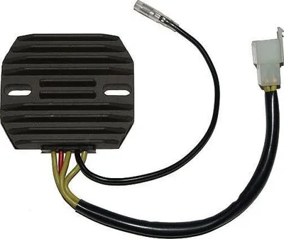Immagine prodotto di Regolatore Di Tensione Per Suzuki Gsx 550 Es/Ef/Eu (16 Valvole)