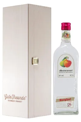 Produktbild von Berghof Obstwasser mit Geschenk-Holzkiste