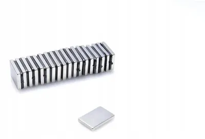 Produktbild von Top Magnesy - 50 Stück Neodym Magnete 15x10x2 mm N38 - extra starke Haftmagnete für Montage, Werkstatt & Industrie