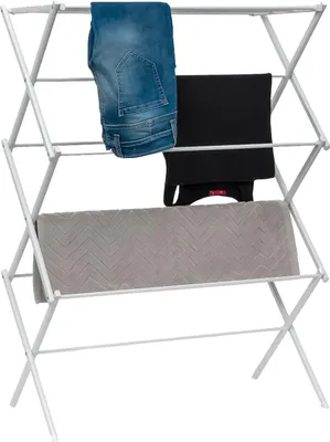 Produktbild von Intirilife Wäscheständer klappbar in Weiß- robuster Wäscheständer platzsparend aus Metall- langlebiger Standwäschetrockner mit 6 Ebenen und 11 Stangen- faltbarer Wäscheturm Wäschespinne