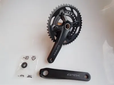 Produktbild von SHIMANO Kurbelgarnitur GRX FC-RX600-10 - 600-10, 10-fach, 165 mm, 46-30 Zähne...