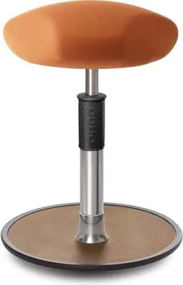 Produktbild von Sitz- Stehhocker Free Regular Triangel Gestrick Orange Chrom /Natur.