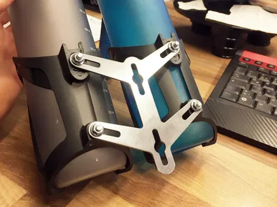 Produktbild von WP-S Adapter für doppelten Getränkehalter Fahrrad Flaschenhalter doppelt 2-fach Zweifach aus Edelstahl für 2 Trinkflaschen MTB E-Bike Rennrad