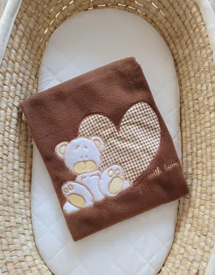Produktbild von Fleecedecke für Babys - Milo - Teddybär mit Herz, braun