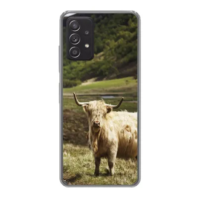 Produktbild von MuchoWow® Handyhülle Schutzhülle Hülle für Samsung galaxy a73 Schottische Highlander - Pfad - Wald Silikon Softcase Handy Hülle - Handyhülle