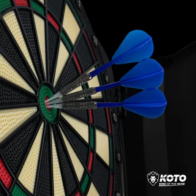 Produktbild von KOTO - Soft Classic Kabinett (39X1.5X43.3 cm), 6 Soft Tip Darts, 32 Spiele, 590 Spielvarianten Elektronische Dartscheibe