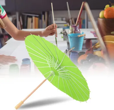 Image de Parapluie en papier blanc décoratif pour enfants peinture à la main (vert)